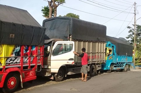Harga sewa truk kecil di Bengkulu 2023